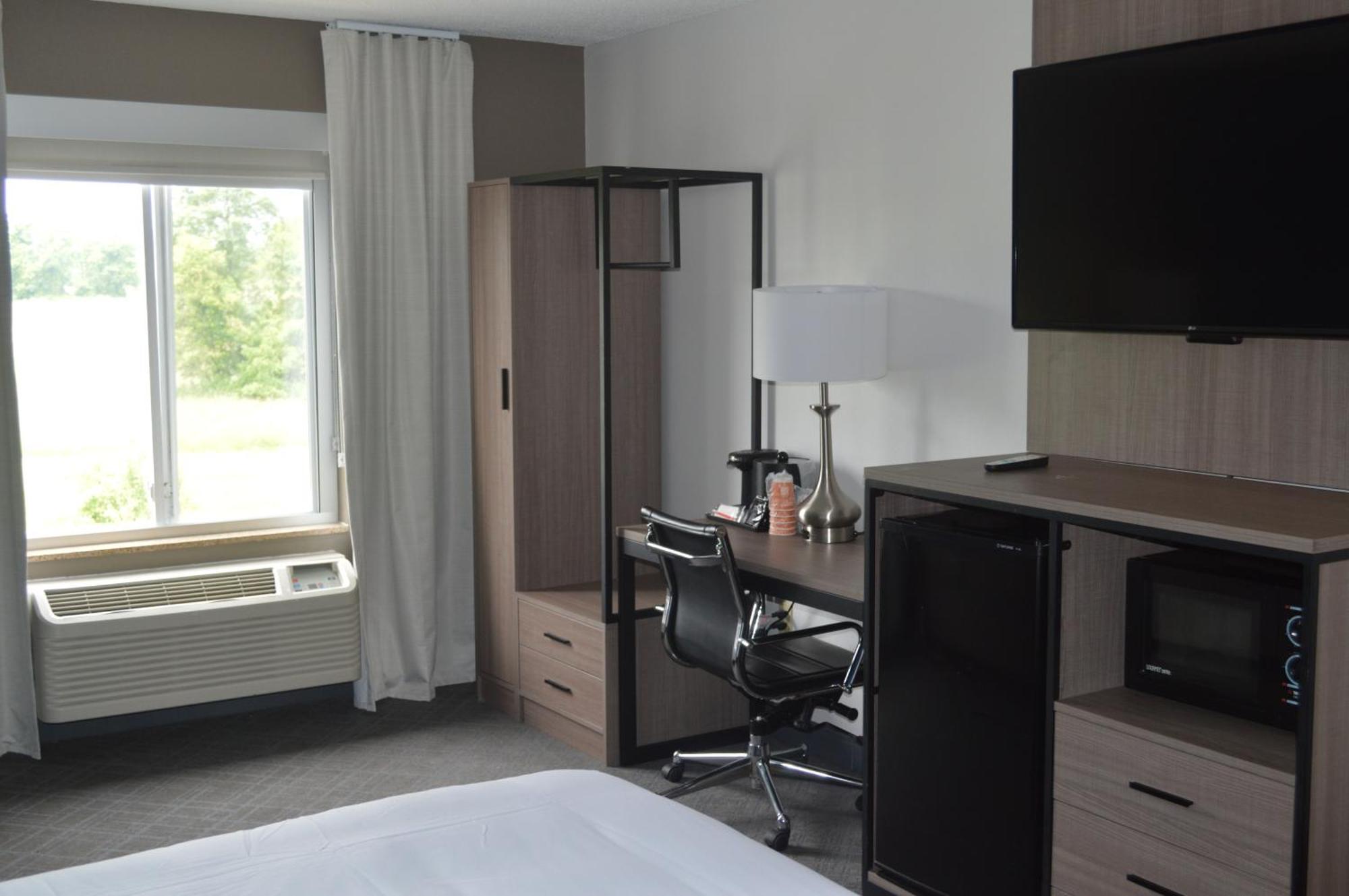 Comfort Inn & Suites Harrisburg-Hershey North Esterno foto