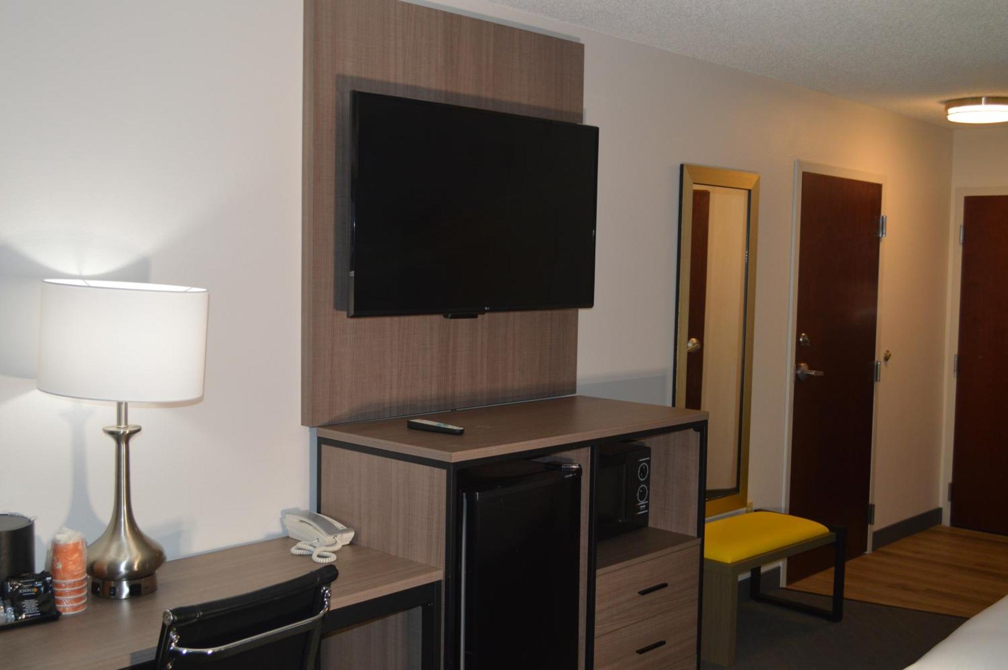 Comfort Inn & Suites Harrisburg-Hershey North Esterno foto