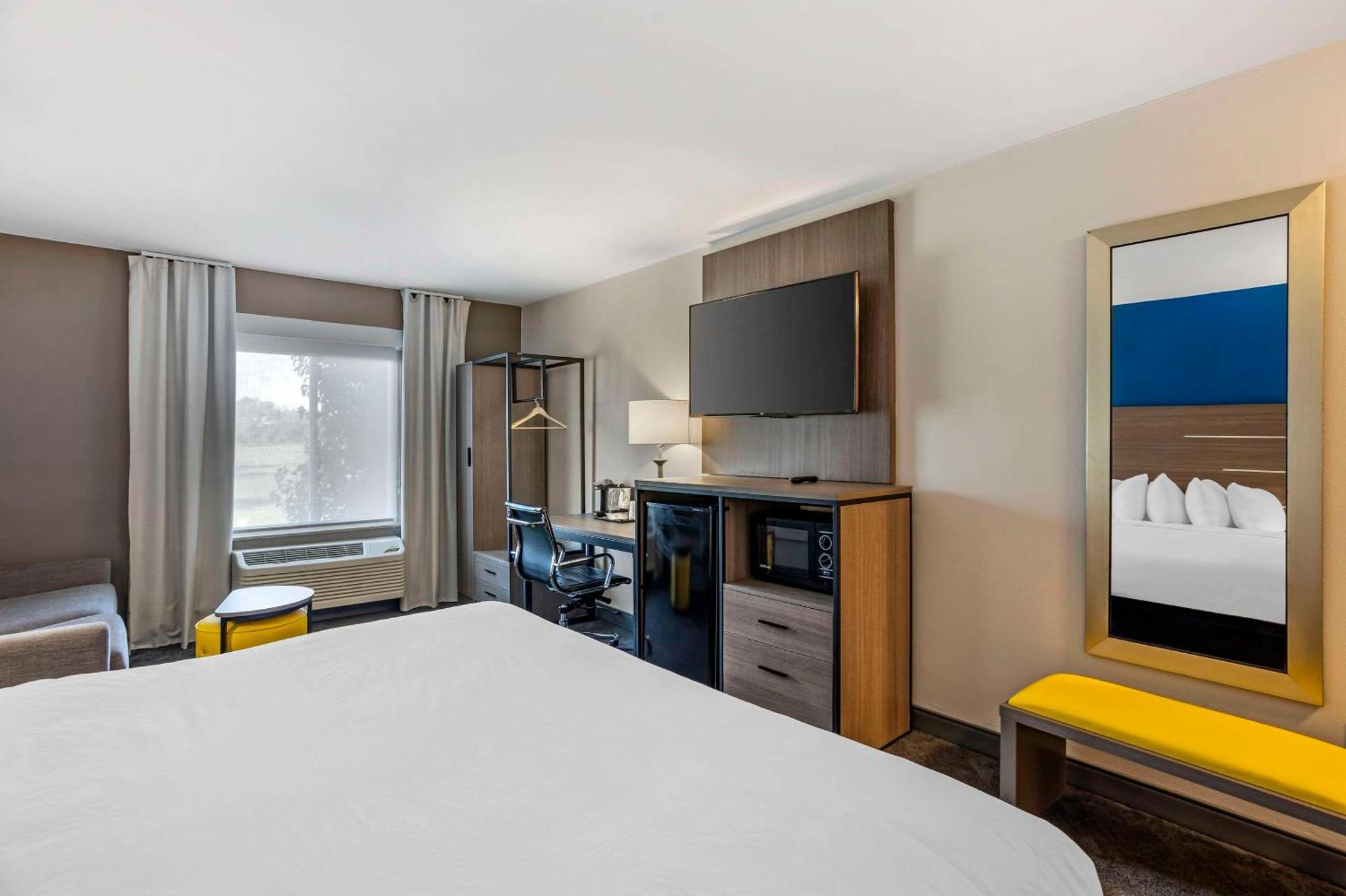 Comfort Inn & Suites Harrisburg-Hershey North Esterno foto